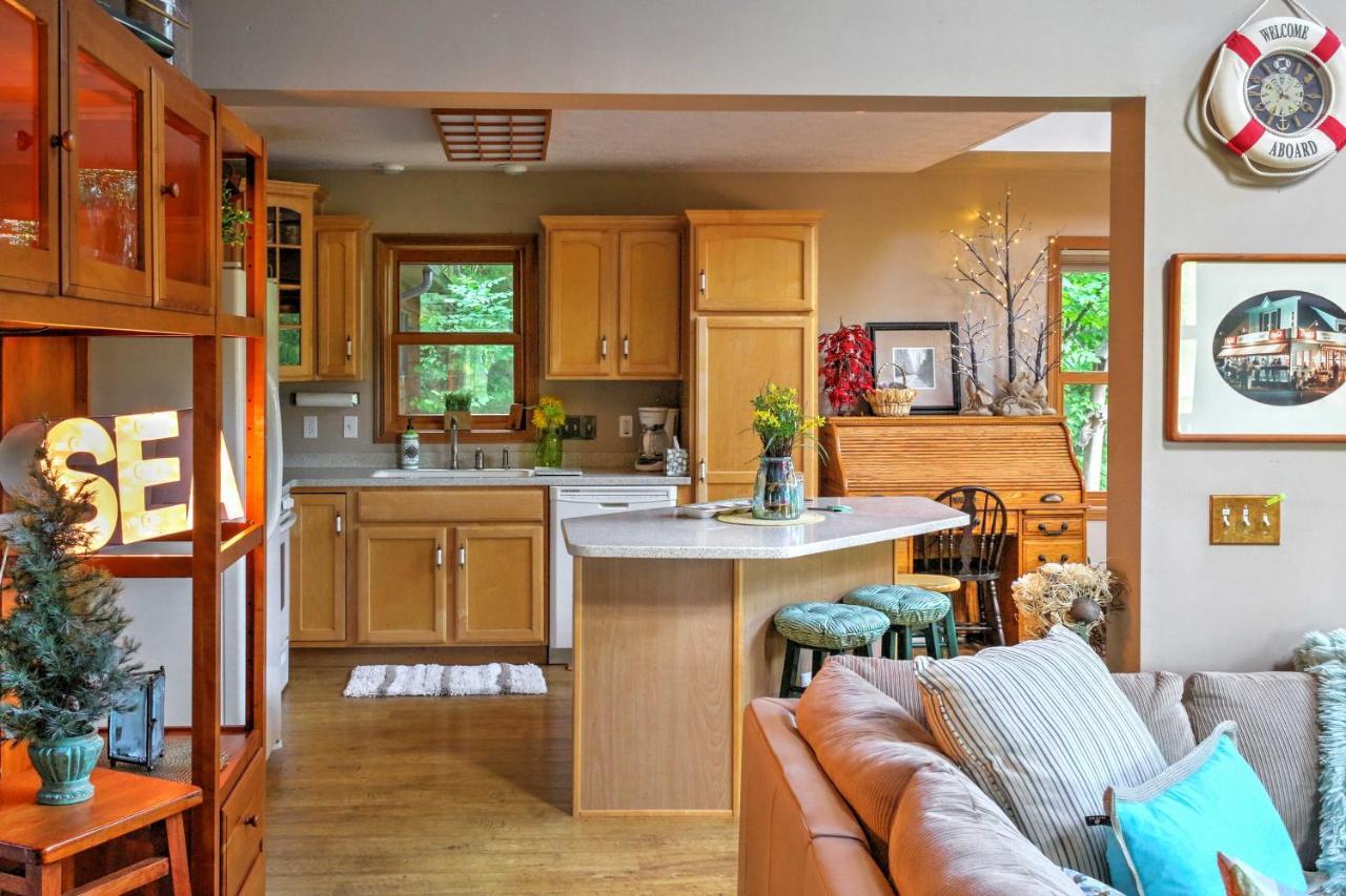 Roomy House On 2 Acres - 2 Mi To Egg Harbor Beach! Екстериор снимка